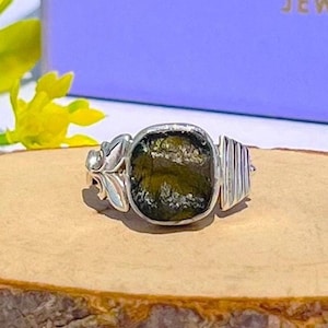 A+++ Genuine Moldavite Ring, 925 Silver Jewelry, Handmade Ring, Boho Ring, Statement Jewelry, Natural Moldavite Ring, Gemstone Jewelry