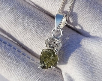 Colgante de moldavita y herkimer, colgante de plata de ley 925, colgante de moldavita auténtica, piedra de moldavita certificada, regalo para ella, aniversario