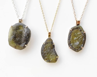 Natural 100% Genuine Raw Moldavite Pendant Meteorite 925 Sterling Silver Handmade Pendant Green Moldavite Jewelry Gift For Women's