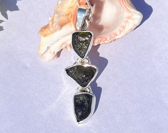 Pendentif en moldavite naturelle et argent sterling 925, fait main