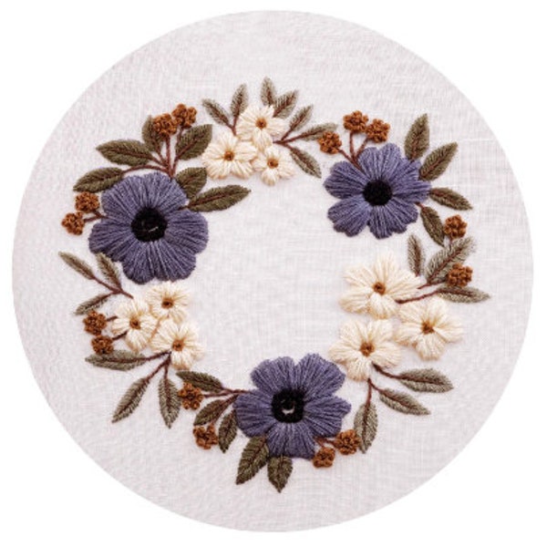 Pdf pattern "Anna Su Blue Wreath" 19, 20 cm (8 inch) hand embroidery floral design, for beginners. Digital download, printable template