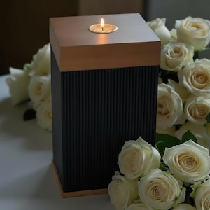 Wood Cremation Urn: Large Keepsake Urn