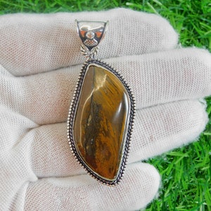 Natural Tiger Eye Pendant, Charm Pendant, Tiger Eye Necklace, Gemstone Pendant, Silver Pendant, Tiger&#39;s Eye Loop Pendant, Mothers Day Gift