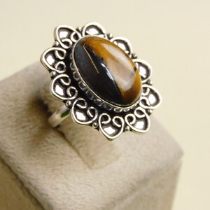 Designer Silver Oval Shape Daily Wear Silver Gift Ring / Anniversary Wedding Gift Ring / Tiger Eye Natural Gemstone Ring