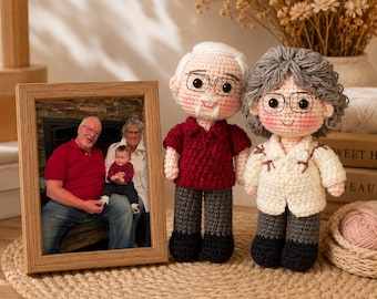 Gift For Mom And Dad Parents Anniversary Gift Family Portrait Gift, Custom Crochet Doll Look Alike Doll Custom Family Doll Gift For Parents
