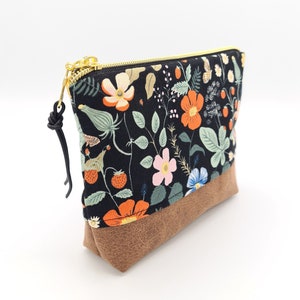 Einzelstück Kosmetiktasche Blumen Kunstleder Beauty Case FlowerPower