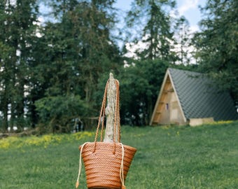 Braune gewebte Tasche, echtes Leder Bucket Bag, Weihnachtsgeschenk