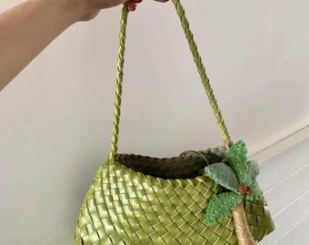 Damen gewebte Leder-Unterarmtasche, lässige Handtasche, kommt mit einem kostenlosen Seidenschal.