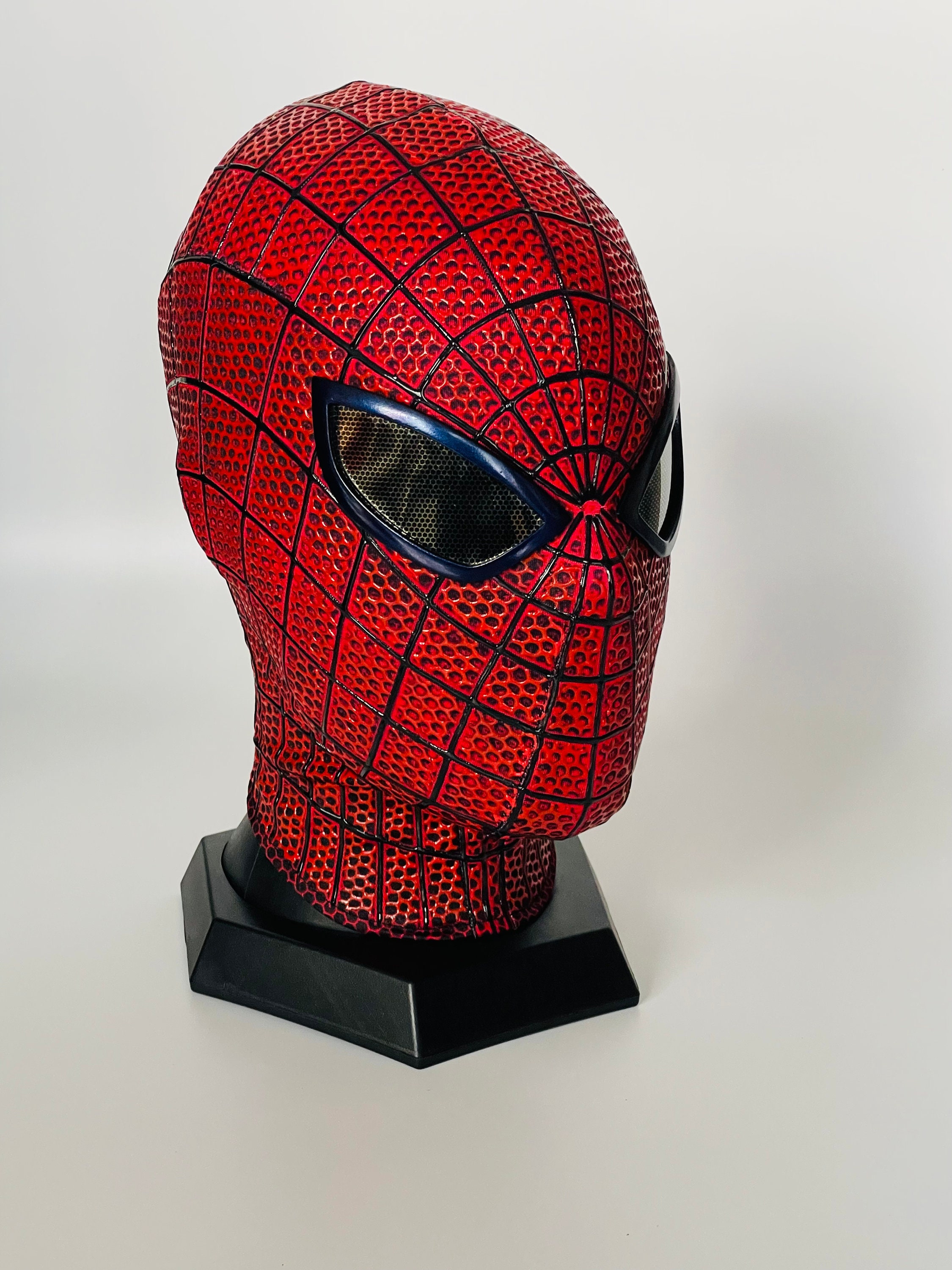 Andrew Garfield Amazing Spider-Man mask prop replica - Marvel Official