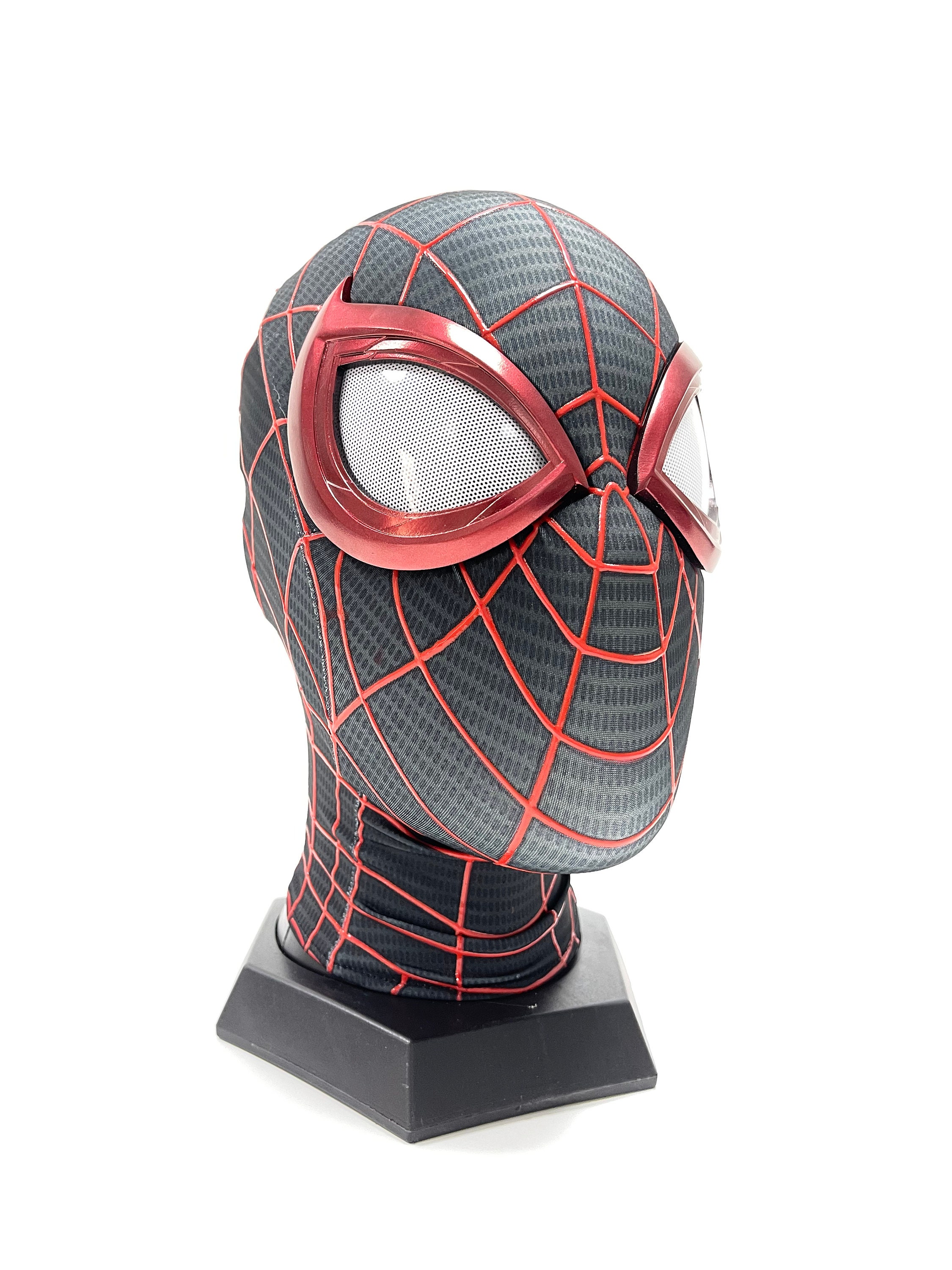 スパイダーマン ピーターパーカー 違い スパイダーマン
