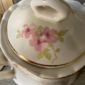 WS George Radisson Cream and Sugar Set Pink Flowers image 8