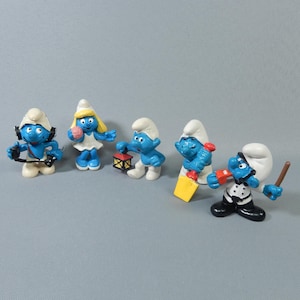 Lot of 5 Vintage Smurf Figures – Schleich Peyo Collectibles from 70s & 80s