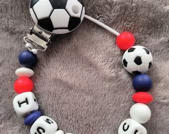 Regalo per bambini, regalo di nascita, personalizzazione del nome del bambino, clip per ciuccio, clip per ciuccio, perlina in silicone, calcio, legno