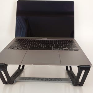 Soporte para portátil impreso en 3D para MacBook: ajustable, ergonómico, portátil y plegable.