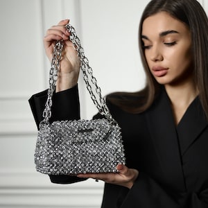 Silberne Tasche, Kristallperlentasche, Luxus-Geldbeutel, Geschenk für sie, Abendtasche, glänzende Tasche, funkelnde Handtasche, glänzende Clutch, trendige metallische Handtasche