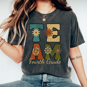 Retro Fourth Grade Teacher Shirt, 4th Grade Teacher T-shirt, Back to School, Team 4th Grade Tee, Fourth Grade Crew,Teacher Appreciation Gift