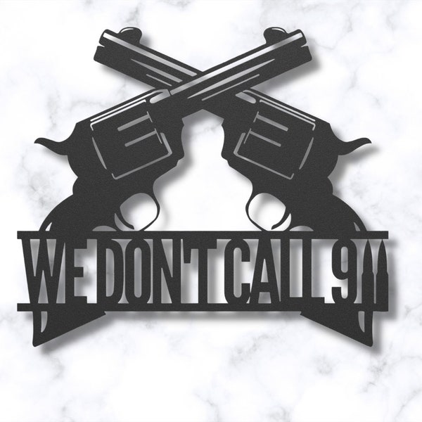 Placca Da Parete Western 'We Don't Call 911' – Decorazione Con 2 Pistole Finte In Resina – 38,5 Cm – Arredamento A Tema Far West