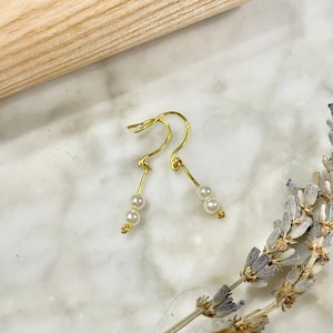 Handmade earring with pearls / Choose your wire colour / Silver, gold, copper, bronze wire jewelry / Craft jewel