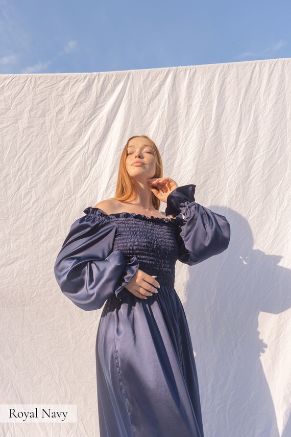 milkmaid dress navy blue NWT Cottagecore Navy Milkmaid Midi Dress M  Smocked Bodice, Puff Sleeves
