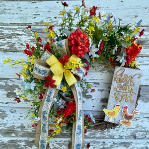 Chicken Decor Wreath, Wreath with chicken theme, Chicken Decor, Decor with chickens, Front door wreath, Farmhouse Decor, Farmhouse Wreath