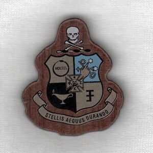 Phi Kappa Sigma -- 1.5&quot; Mini Wood Crest