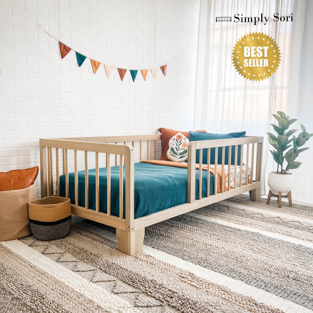 Montessori bed with rails hot sale