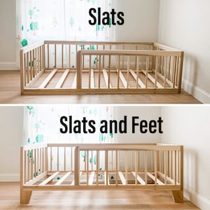 Op de afbeelding: Twee afbeeldingen van een houten peuterbedframe. De bovenste afbeelding toont het bedframe met latten, terwijl de onderste afbeelding het bedframe met latten en poten toont. Het bedframe is gemaakt van lichtgekleurd hout en heeft een lattenontwerp.