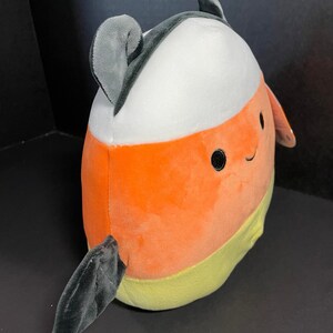 Squishmallows 8-Inch Delie The Candy Corn Bat - Official Jazwares Halloween Plush Toy