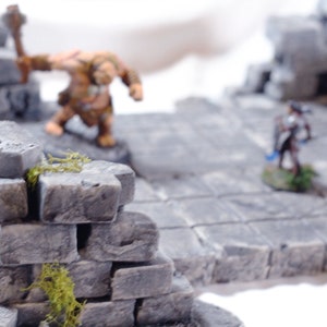 Ruined Stone Walls: Wargaming Terrain, DnD Dungeon Set