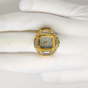 migi (署名なし) 作品によるヴィンテージ クリスタル ゴールド トーン リング ウォッチ