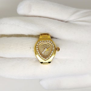 migi (無署名) 作品によるヴィンテージ クリスタル ゴールド トーン ハート型リング ウォッチ