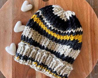 Wool scrap yarn beanie / Tan Tweed yellow black dark gray