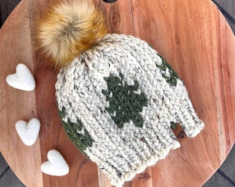 Knitted Christmas Evergreen Tree Beanie – Wool Winter Hat with Pom-Pom – Handmade Cozy Knit