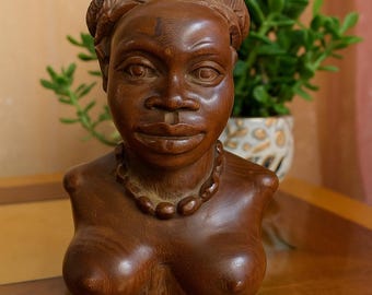 Vintage African Hand-Carved Wooden Bust of a Woman, 19 cm Tribal Art Sculpture, Mid-Century African Decor