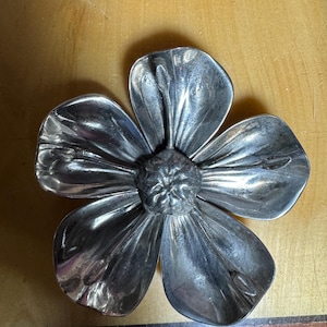 Vintage Silver Plated Flower Ashtray Gucci Style With Removable Petals