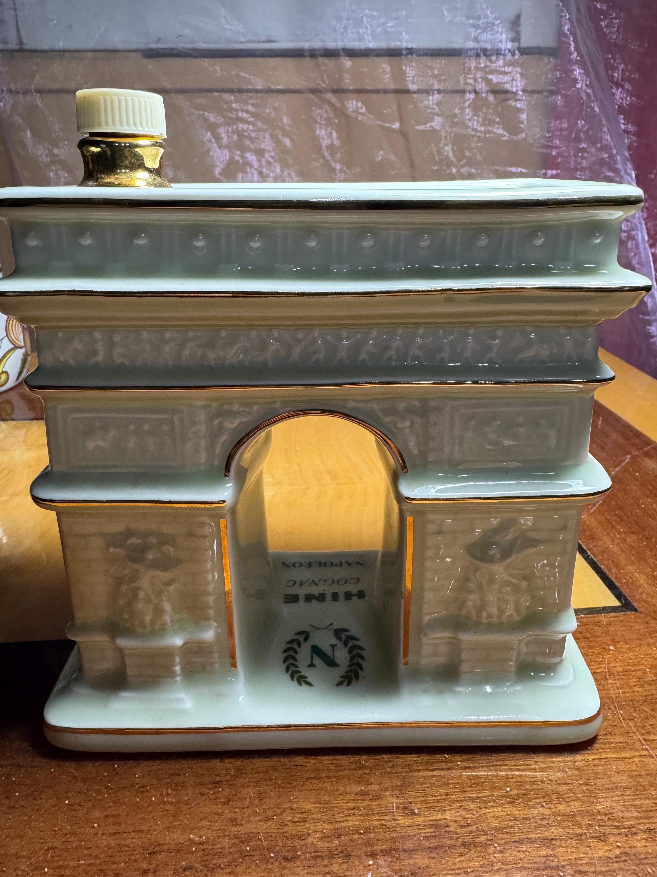 HINE NAPOLÉON コニャック アーク・ド・トリオンフ Vintage Hine Cognac Decanter – Limoges Porcelain Arc De