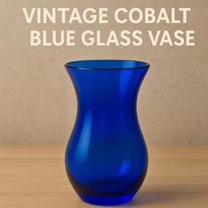 Vintage Cobalt Blue Glass Vase – 15 cm – Hand-Blown Curved Design – Mid-Century Modern Home Decor
