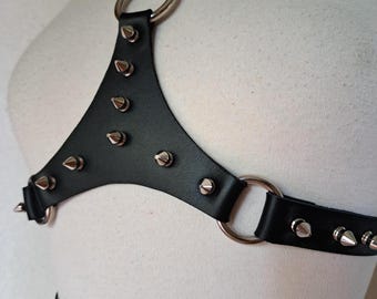 Cintura corsetto Trinity Spiked Heart fatta a mano in stile punk con borchie, in vera pelle nera, colore argento.