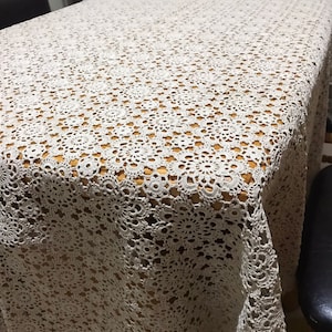 Lacy Handmade Tablecloth Set (Masaörtü Set)