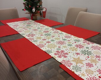 Christmas Table Runner and Napkins