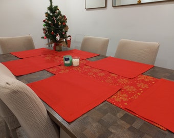 Christmas Table Runner and Napkins