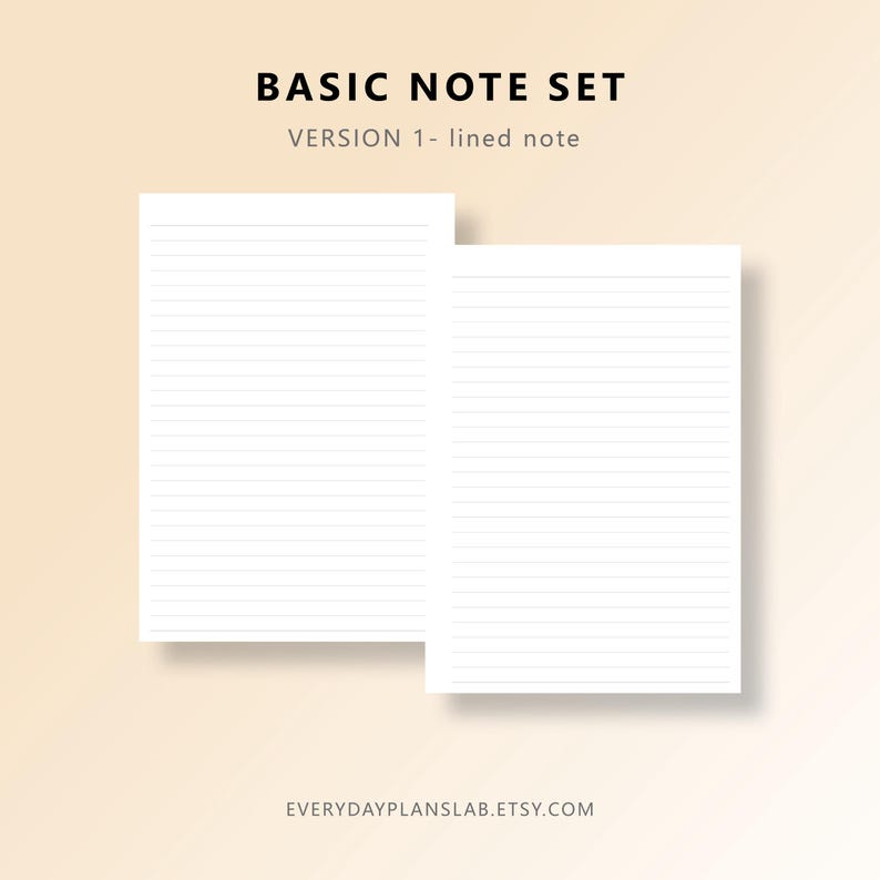 以下が含まれることがあります： BASIC NOTE SET VERSION 1と書かれた、細い横線が入った2枚の白い長方形の紙のメモセット。ページにはBASIC NOTE SET VERSION 1- lined noteおよびEVERYDAYPLANSLAB.ETSY.COMというテキストが印刷されています。