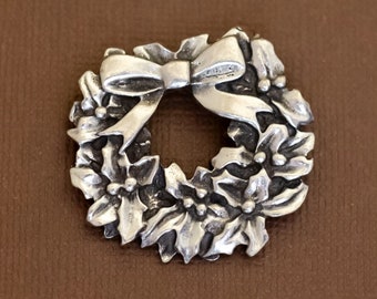 Vintage Silver Tone Floral Wreath Ribbon Christmas Brooch - U22