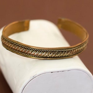 Vintage Art Nouveau Sophisticated Copper Tone Cuff Bracelet 8 inch - U5