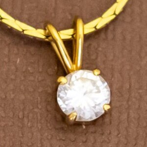 18 inch, Vintage Colorless Rhinestones Gold Tone Necklace - U24