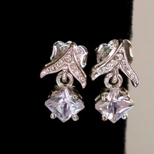Vintage Rosegold Star Diamond Dangle Earrings by Avon - U4