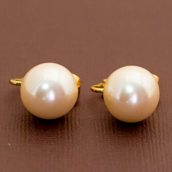 Vintage Victorian Minimalist White Pearl Clip On Earrings - U17