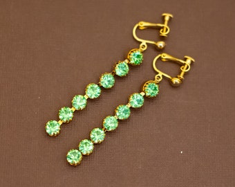 Vintage Green Rhinestones Gold Tone Clip On Earrings - U25