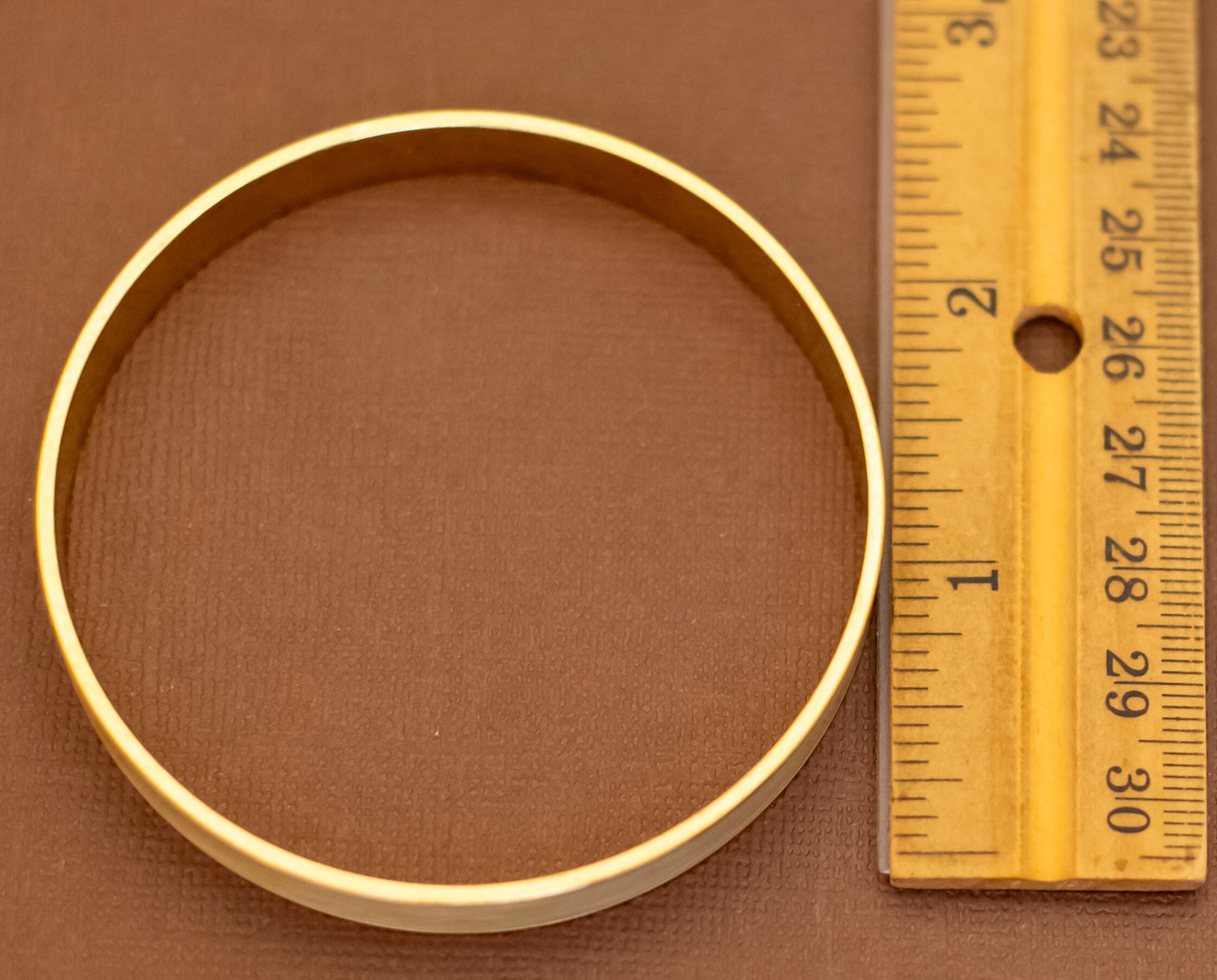 7 1/2 Inch, Vintage Minimalist Elegant Gold Tone Bangle