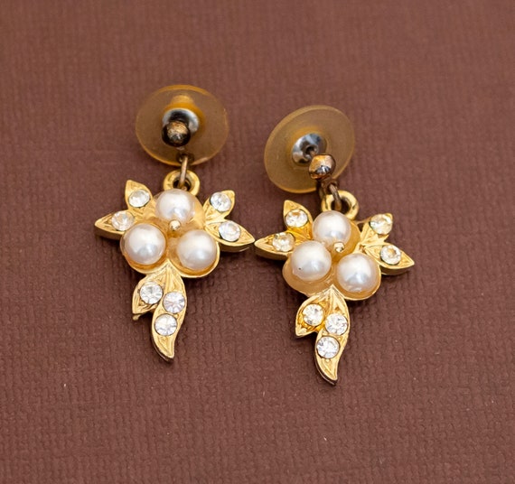 Vintage Avon Gold Butterfly Earrings Filigree Studs dangle with faux pearl